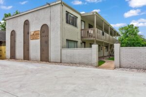 Multi-family property at 2085 Long Street in Beaumont, TX