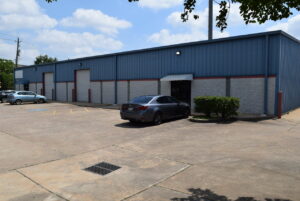 Office/warehouse property at 5211 Brookglen Dr., Houston, TX